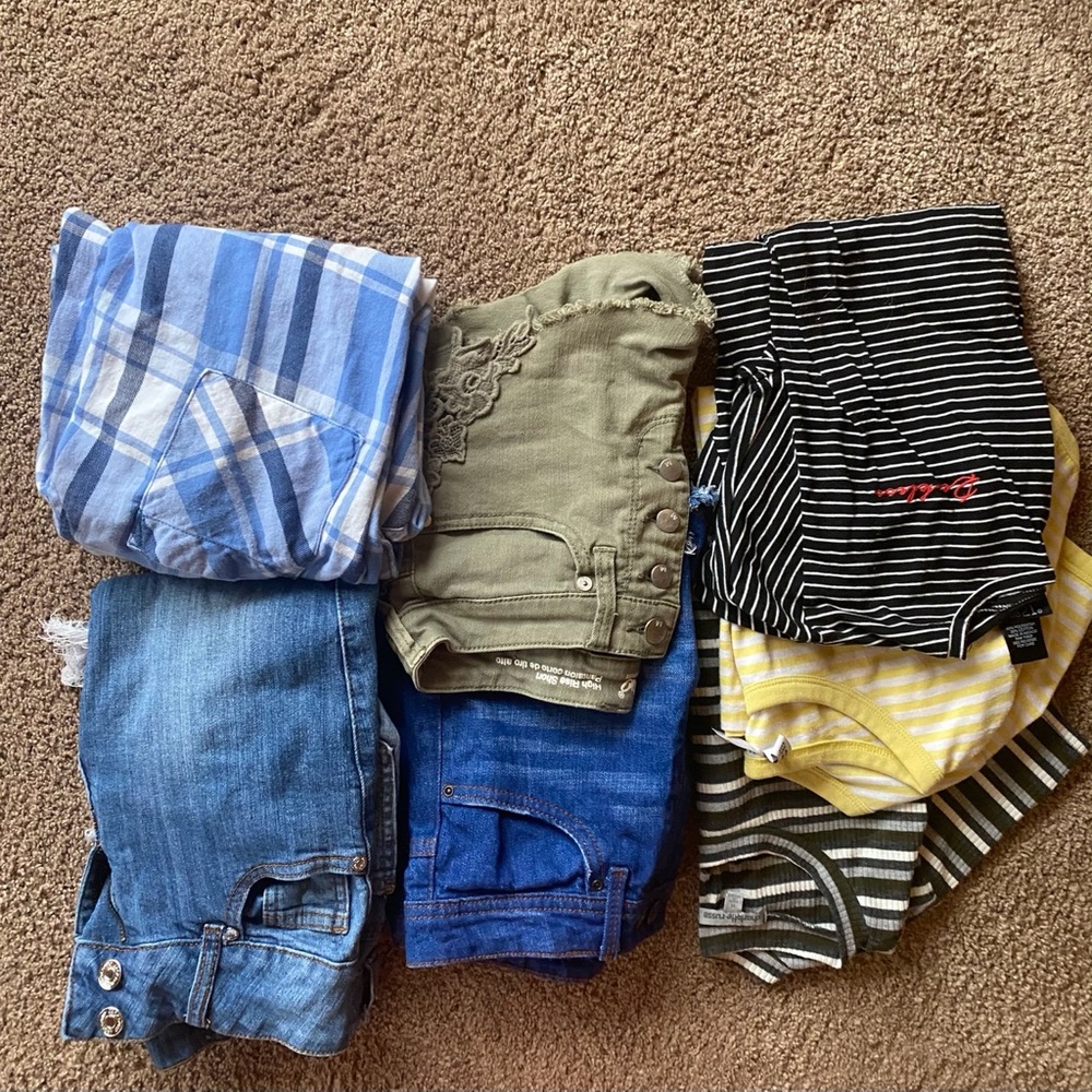 Unlisted all sizes are small everything is $5